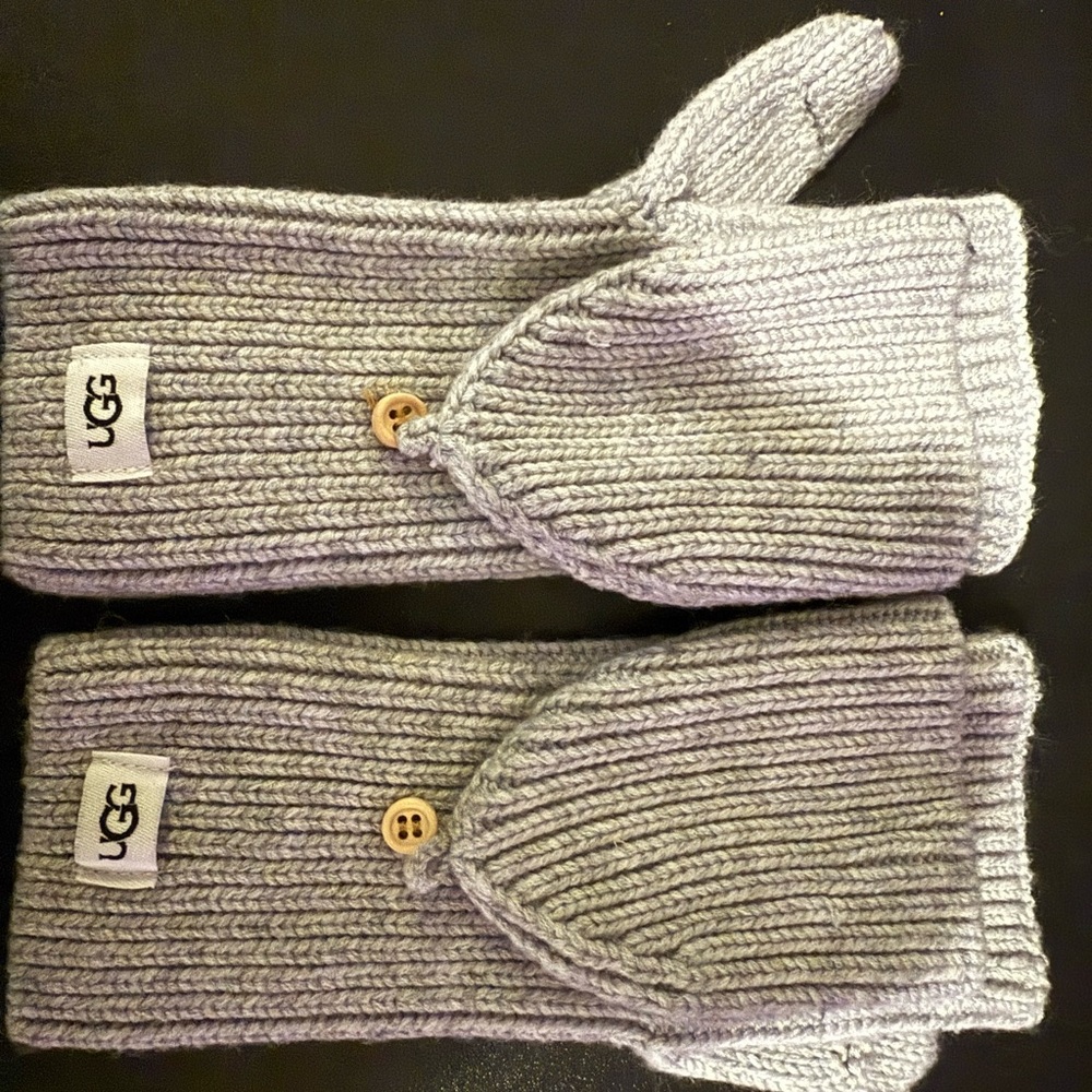 UGG Gray Mittens